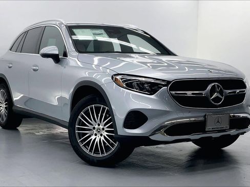 New 2026 Mercedes-Benz GLC 300 image 4