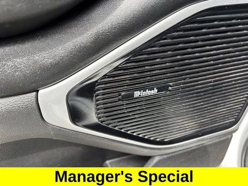 Used 2022 Jeep Wagoneer Series III w/ Premium Group I AWD/4WD image 15