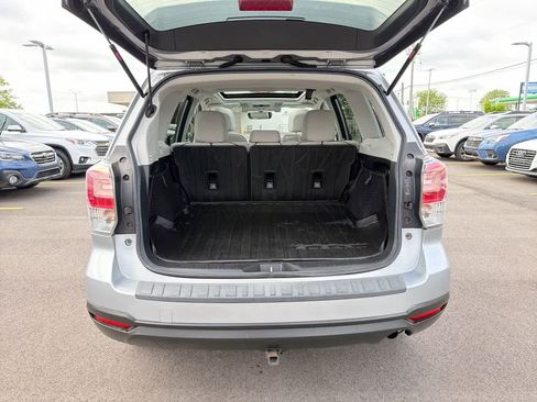 Used 2017 Subaru Forester 2.5i Premium AWD/4WD image 36