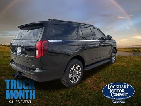 New 2025 Ford Expedition Active image 7