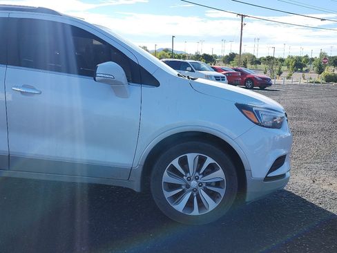 Used 2019 Buick Encore Preferred w/ LPO, Active Package FWD image 4