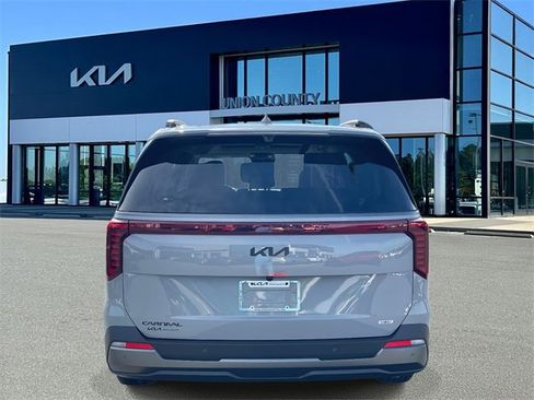 New 2026 Kia Carnival SX Prestige image 5