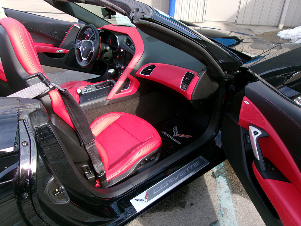 Used 2014 Chevrolet Corvette Stingray Convertible w/ 3LT Preferred Equipment Group RWD image 10