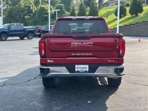 Used 2022 GMC Sierra 1500 SLT w/ SLT Premium Package AWD/4WD image 4