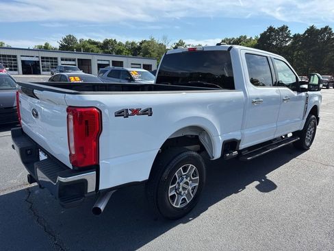 Used 2025 Ford F250 XLT AWD/4WD image 2