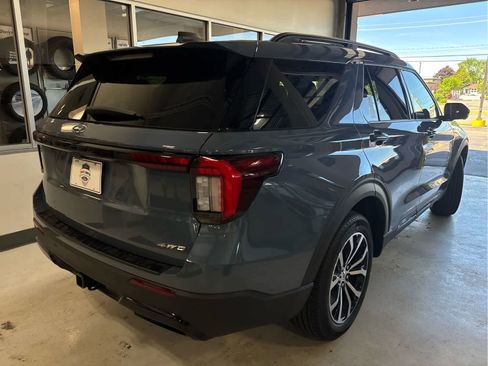 New 2026 Ford Explorer ST-Line AWD/4WD image 7