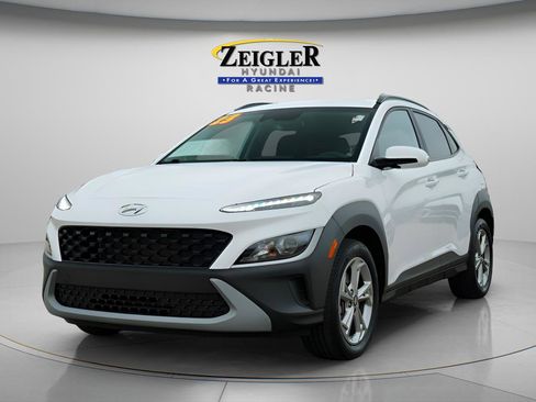 Certified 2023 Hyundai Kona SEL AWD/4WD image 3