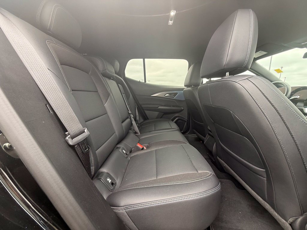 Used 2024 Chevrolet Equinox EV LT w/ LPO, All-Weather Mat Package FWD image 35