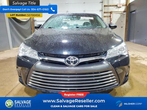 Used 2015 Toyota Camry XLE w/ Moonroof Package image 7