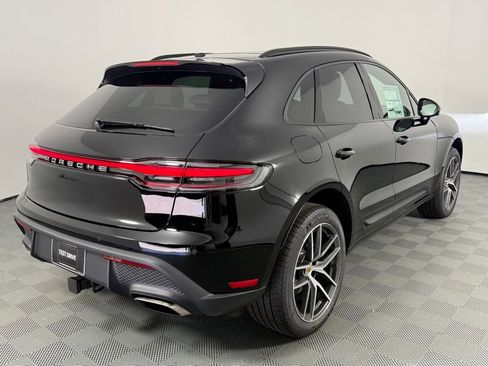 Certified 2025 Porsche Macan image 7
