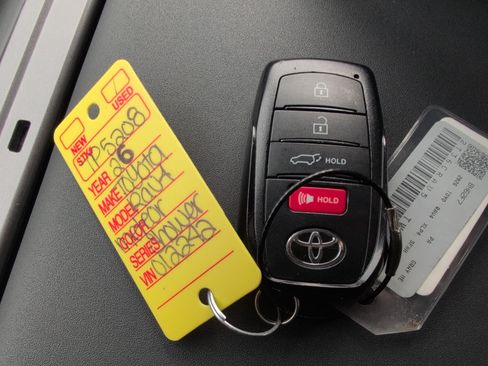 Used 2026 Toyota RAV4 XLE Premium AWD/4WD image 29