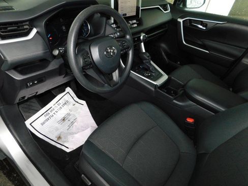 Used 2024 Toyota RAV4 XLE image 15