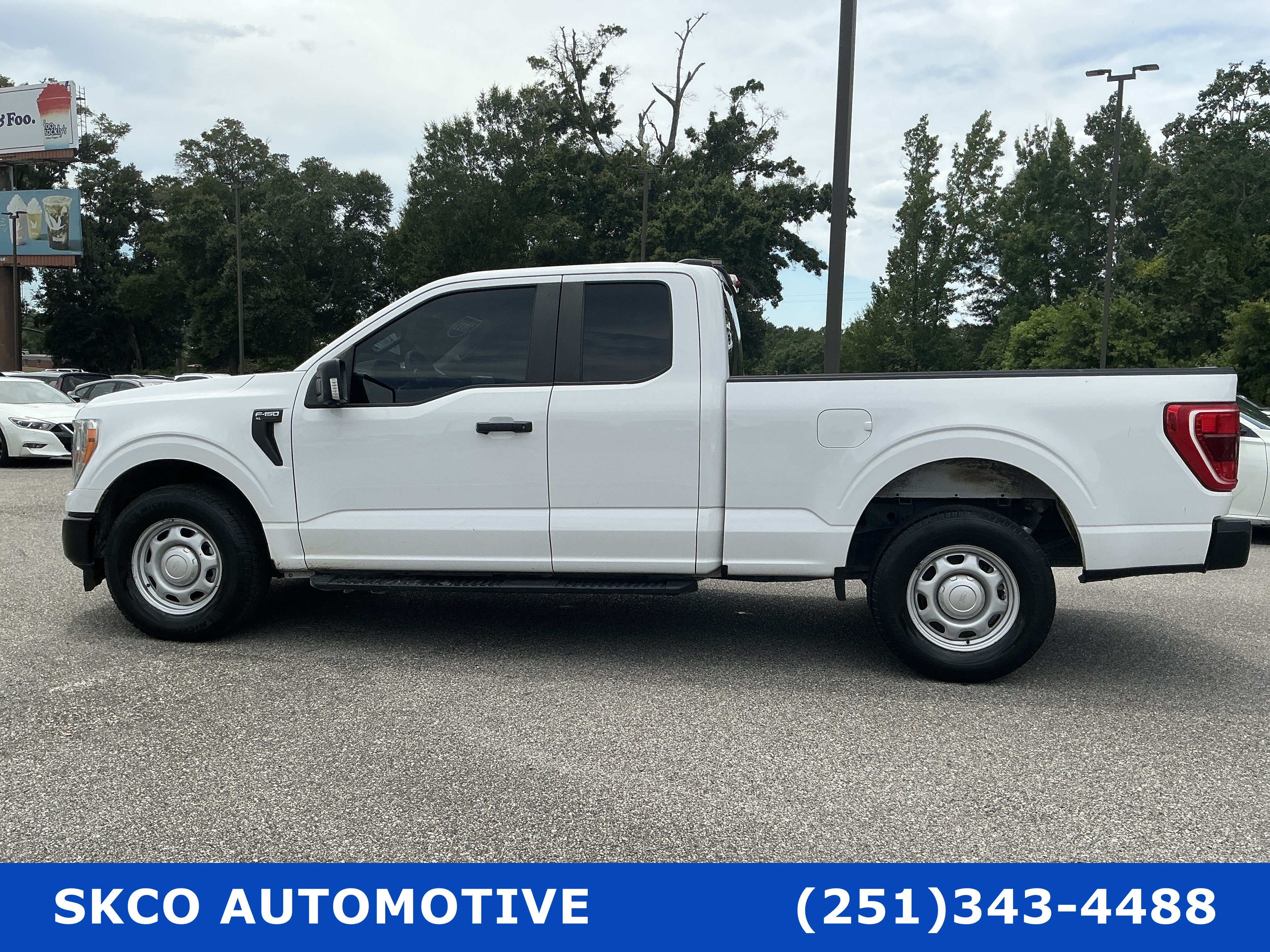 Used 2022 Ford F150 XL w/ Equipment Group 101A High RWD image 2