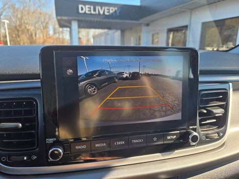 Used 2023 Kia Rio S w/ Technology Package image 11