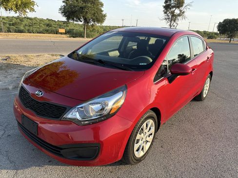 Used 2013 Kia Rio LX w/ PWR Pkg FWD image 3