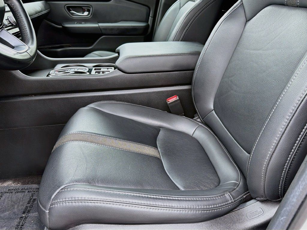 Used 2025 Honda Pilot EX-L image 42