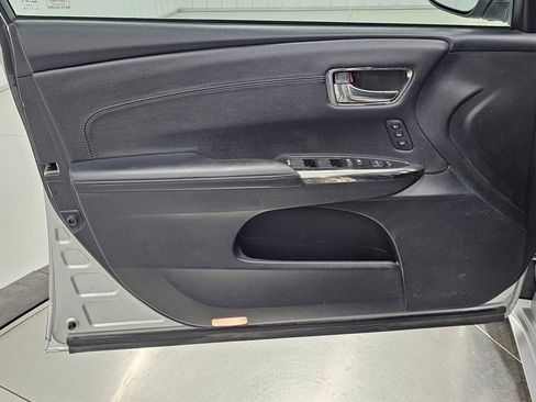 Used 2013 Toyota Avalon XLE Touring image 33