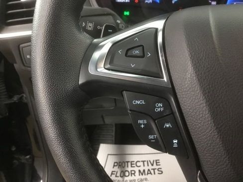 Used 2022 Ford Edge Titanium w/ Equipment Group 301A image 24