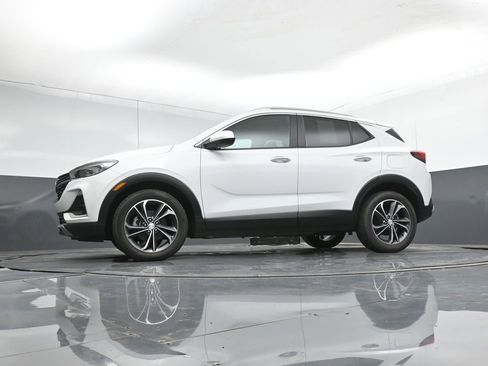 Used 2022 Buick Encore GX Select FWD image 41