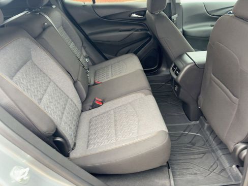 Used 2023 Chevrolet Equinox LT w/ Driver Convenience Package image 27