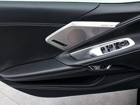 Used 2023 Chevrolet Corvette Stingray Premium Conv w/ Z51 Performance Package RWD image 15