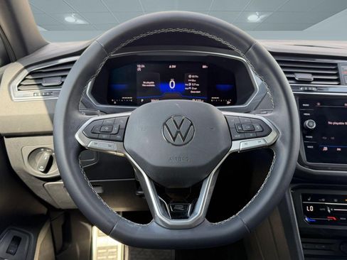Certified 2023 Volkswagen Tiguan SE R-Line FWD image 10