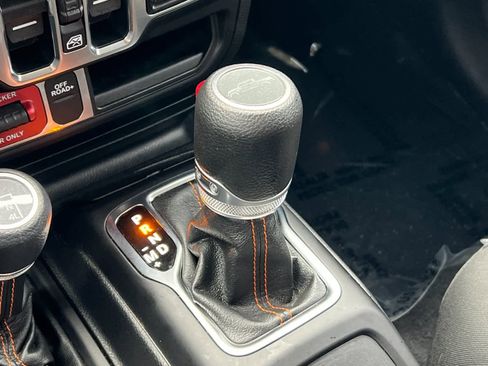 Used 2021 Jeep Gladiator Mojave image 21