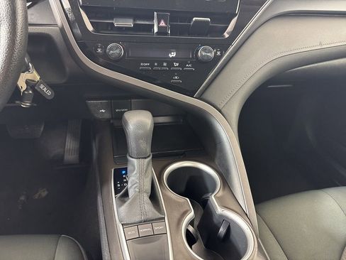 Used 2023 Toyota Camry LE image 27