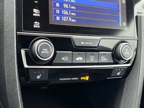 Used 2018 Honda Civic EX image 21