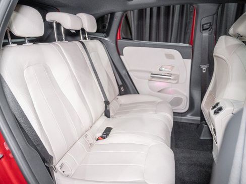 Used 2026 Mercedes-Benz GLA 250 image 13