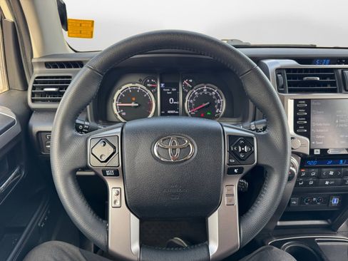 Used 2021 Toyota 4Runner Limited RWD image 10