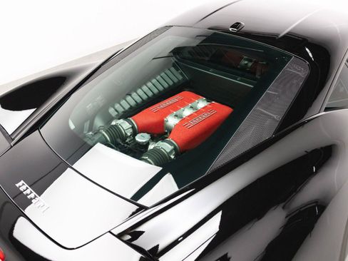 Certified 2015 Ferrari 458 Italia Coupe RWD image 31