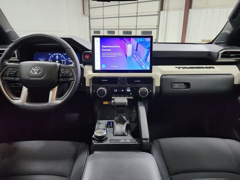 Used 2024 Toyota Tacoma TRD Off-Road w/ TRD Off Road Upgrade Package AWD/4WD image 27