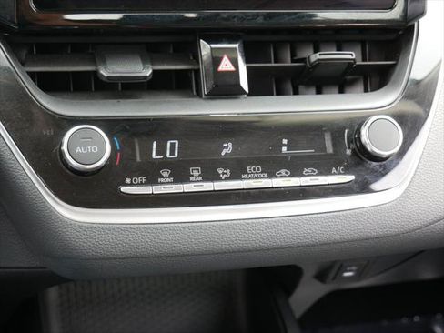 Certified 2025 Toyota Corolla LE FWD image 19