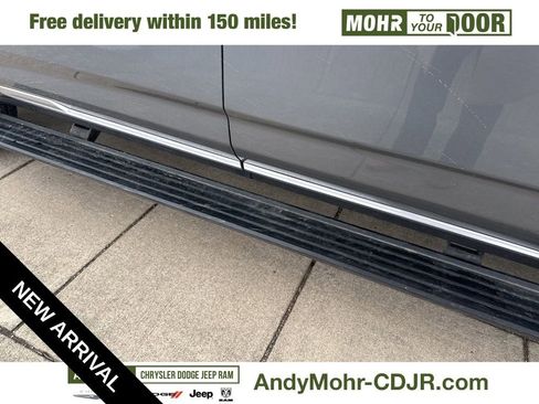 Used 2021 Cadillac Escalade ESV Premium Luxury w/ Driver Assist Tech Package image 10