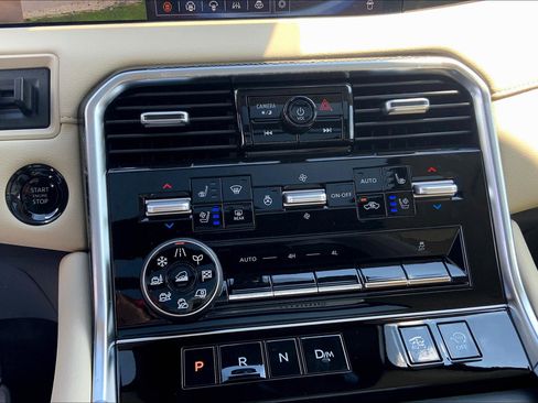 New 2025 Nissan Armada Platinum Reserve w/ Convenience Package image 22