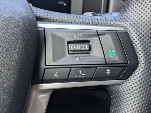 Used 2025 Mitsubishi Outlander SE FWD image 27