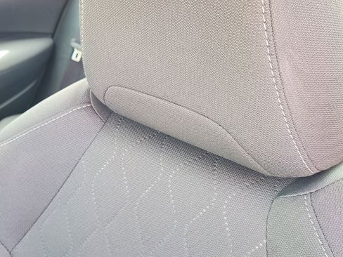 Used 2020 Toyota Corolla LE image 18