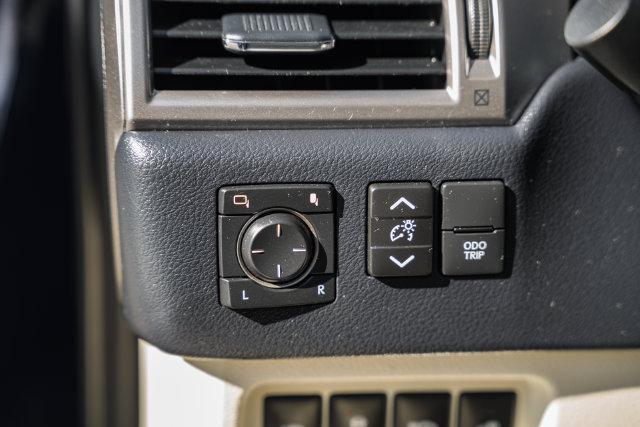 Used 2022 Lexus GX 460 Premium w/ Premium Plus Package AWD/4WD image 36