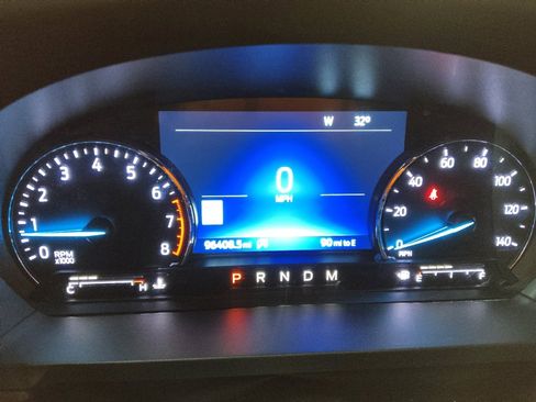 Used 2020 Ford Explorer Limited image 23