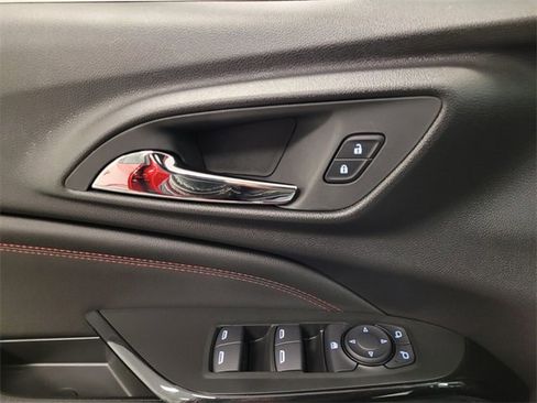 New 2026 Chevrolet Trax RS w/ Sunroof Package image 26