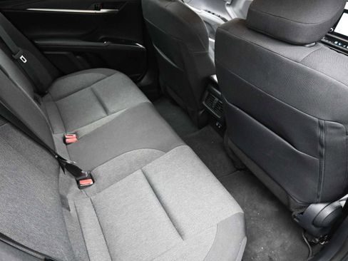 Used 2025 Toyota Camry LE w/ Convenience Package image 22