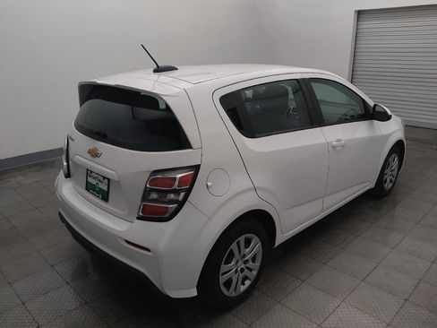 Used 2019 Chevrolet Sonic LT FWD image 9
