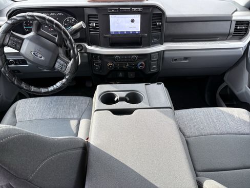Used 2024 Ford F350 XLT w/ FX4 Off-Road Package image 7