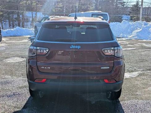 Certified 2022 Jeep Compass Latitude image 6