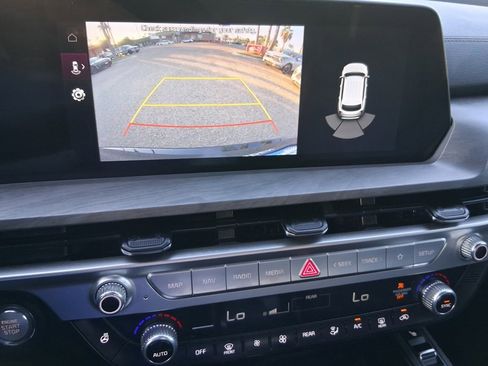 Used 2023 Kia Telluride EX X-Line image 9