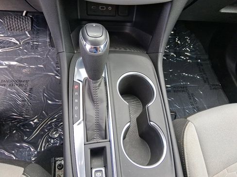 Used 2021 Chevrolet Equinox LT image 15