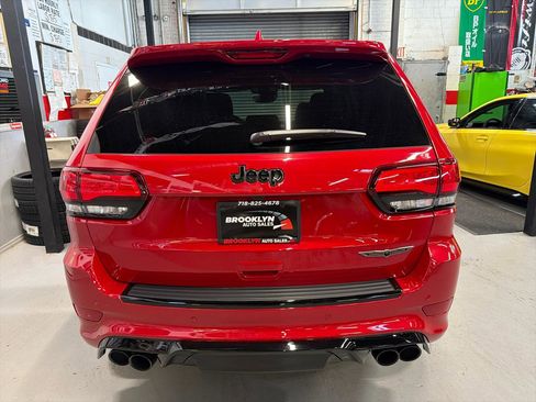 Used 2018 Jeep Grand Cherokee Trackhawk AWD/4WD image 7