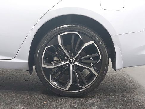 Used 2025 Nissan Altima 2.5 SR image 32