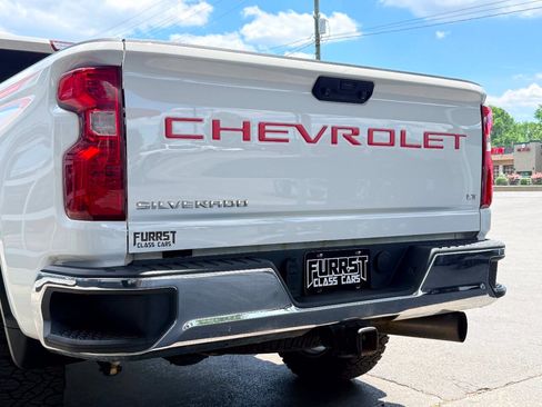 Used 2021 Chevrolet Silverado 2500 LT w/ Convenience Package AWD/4WD image 8